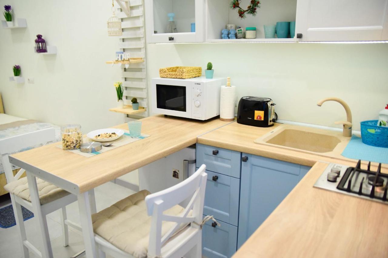 Sweet Apartment Near Center Lviv Bagian luar foto