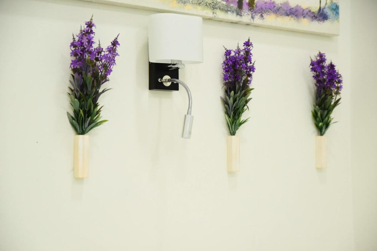Sweet Apartment Near Center Lviv Bagian luar foto